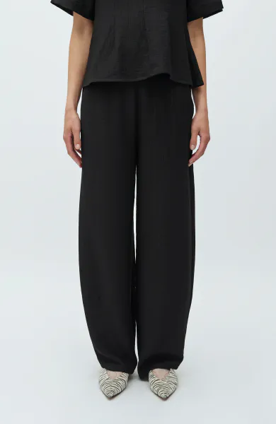 Hovedbilde Emryn Pant MbyM