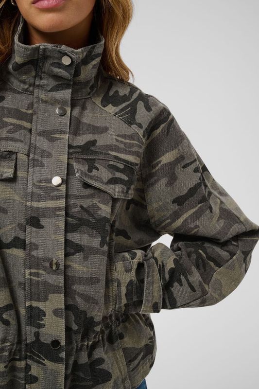 Liliana Cargo Jacket Kaffe 