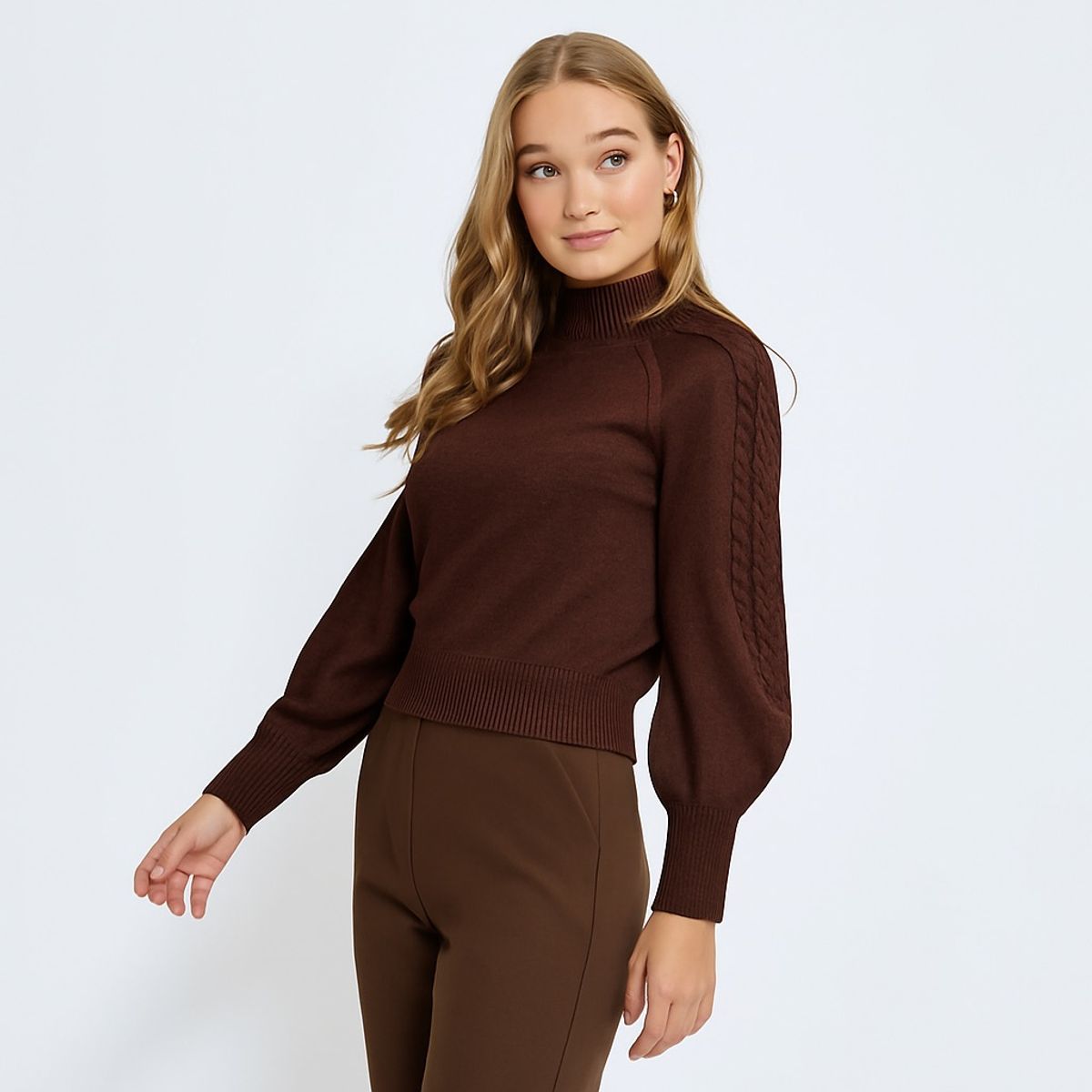 Vera High Neck Knit Minus