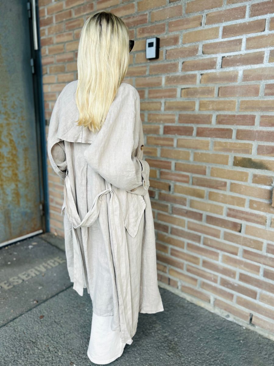 Attitude Linen Coat Reunion